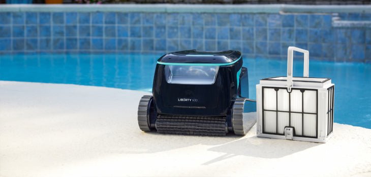 Dolphin Liberty 600 - Robot limpiafondos sin cable para piscina
