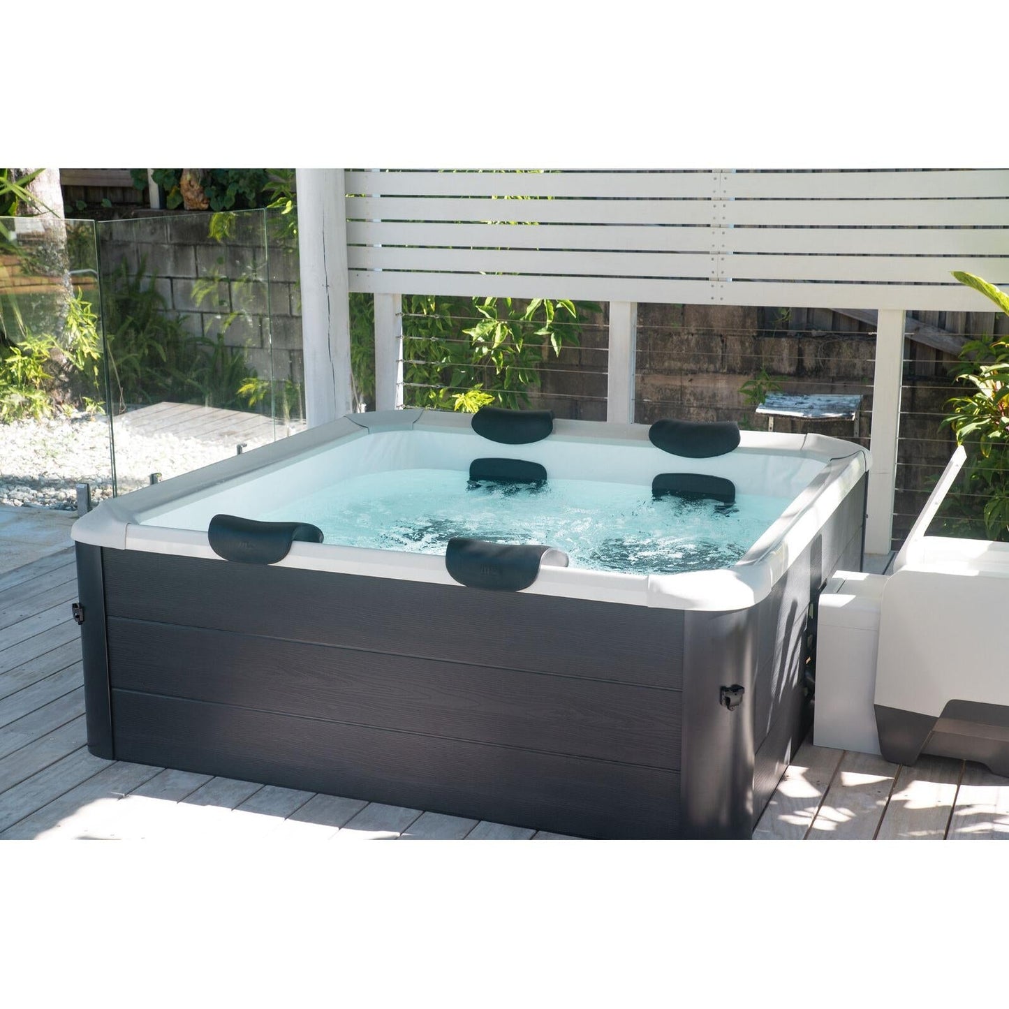 MSpa – Spa rígido cuadrado Oslo Aero Plus 4–6 personas